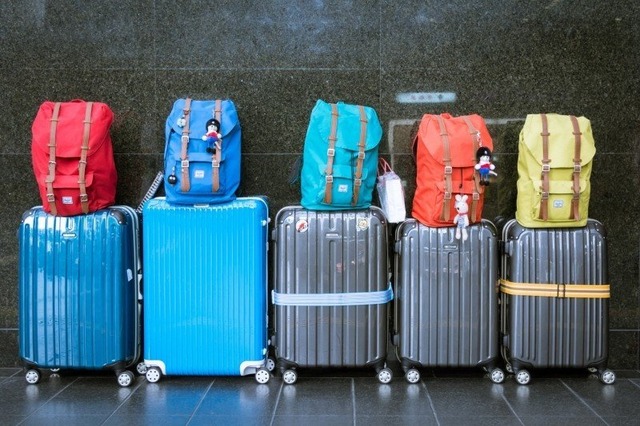 luggage-suitcases-baggage-bags-vacation-journey